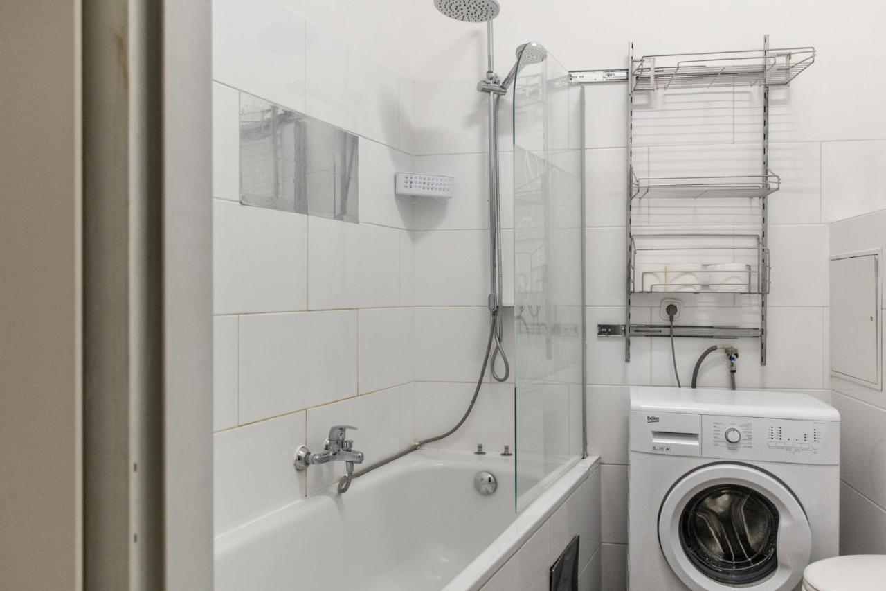 Joyful 2Br Shared Apt Near Millenium Tower & Danube River Wien Exterior foto